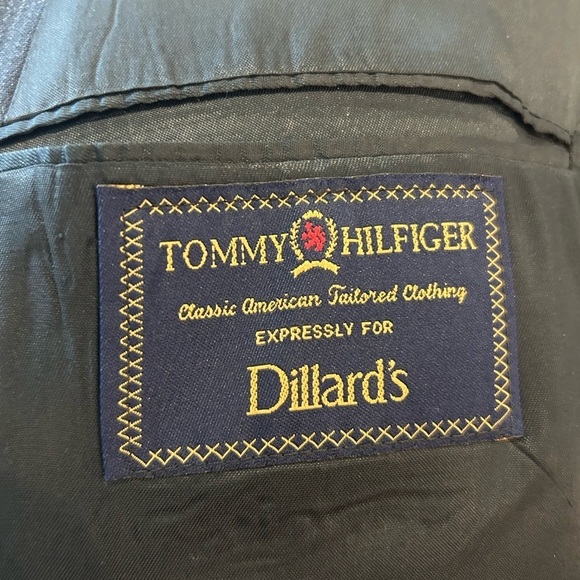 Tommy Hilfiger Wool Suit - Pre-Loved in Excellent Condition - Picture 5 of 12